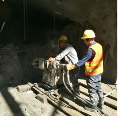 桐梓水下抗分散灌浆料特点 水下不分散注浆料介绍